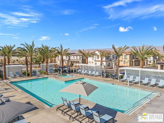 41171 Emory Lane, Palm Desert CA: https://media.crmls.org/mediaz/eb02a437-047a-4c3b-9793-1a5e3ca22255.jpg