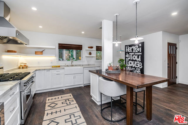 4838 Coldwater Canyon Avenue, Sherman Oaks CA: https://media.crmls.org/mediaz/eb04f7e0-aba3-4148-8cac-158db52fd8c4.jpg