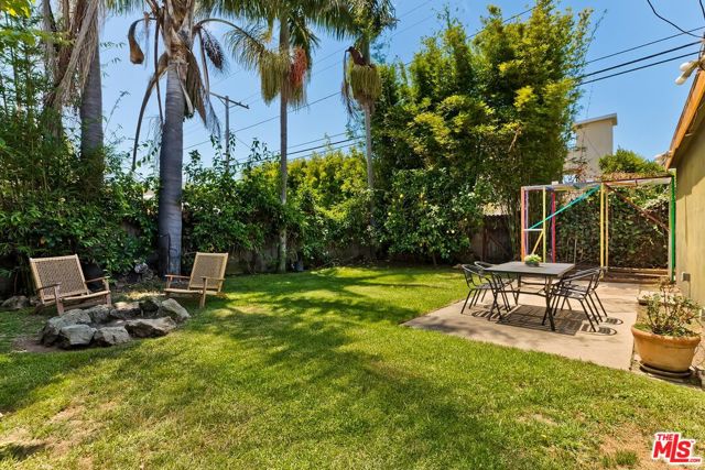 4211 Lyceum Avenue, Los Angeles, California 90066, 2 Bedrooms Bedrooms, ,1 BathroomBathrooms,Single Family Residence,For Sale,Lyceum,24419201