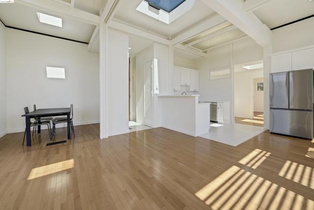 921 Clark Place, El Cerrito CA: https://media.crmls.org/mediaz/eb05b040-52c5-4716-95ff-3f7d110b244c.jpg