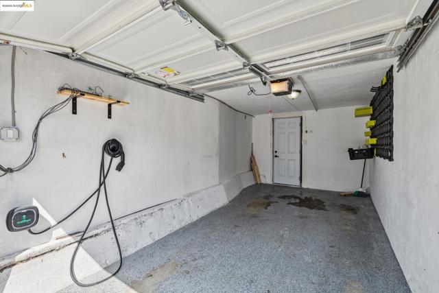 Image 43 of 59 For 934 Apgar St