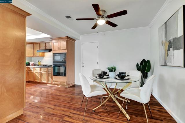 19 Marques Pl, Danville CA: https://media.crmls.org/mediaz/eb071304-8716-4cfb-8368-18d51da909a5.jpg