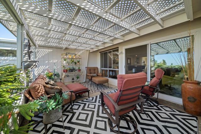 Detail Gallery Image 8 of 26 For 3755 Vista Campana N #57,  Oceanside,  CA 92057 - 2 Beds | 1 Baths
