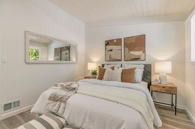 3845 Corina Way, Palo Alto CA: https://media.crmls.org/mediaz/eb08da21-6cbe-43b7-aac1-d8755a39ceaa.jpg