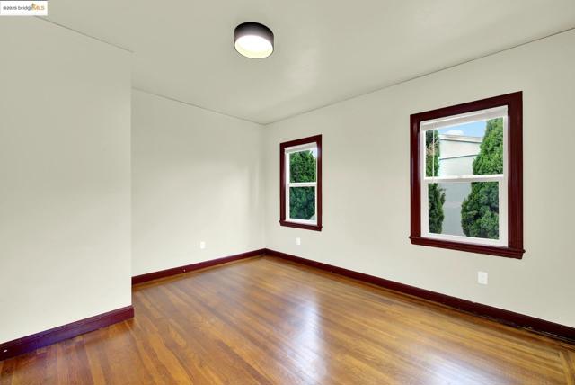 971 34Th St, Richmond CA: https://media.crmls.org/mediaz/eb0aa71b-8927-4d18-892c-7611b5c3ea41.jpg