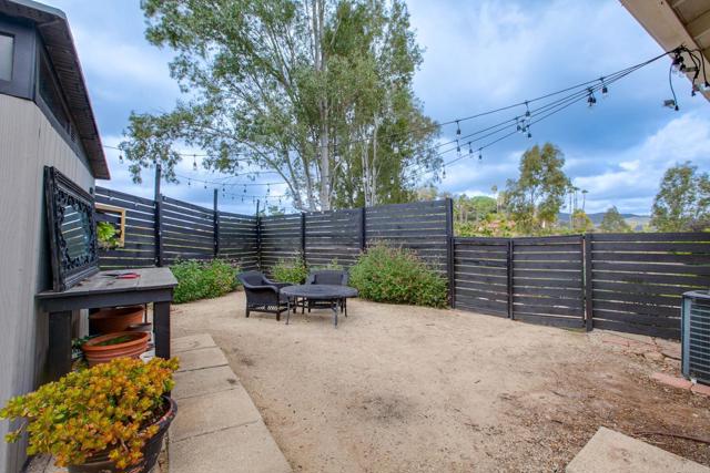 19950 Elfin Forest Ln, Escondido CA: https://media.crmls.org/mediaz/eb0b2b97-26ea-47ba-b46e-81fa2852bf10.jpg