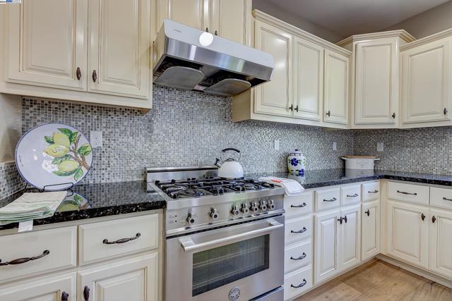 Image 35 of 60 For 3956 Jordan Ranch Dr