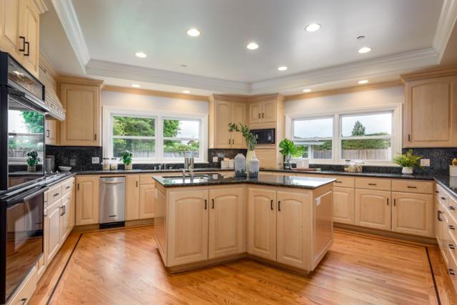 510 Oak Park Way, Redwood City CA: https://media.crmls.org/mediaz/eb0bf0ba-5a86-450b-85df-2c18b3b1e814.jpg