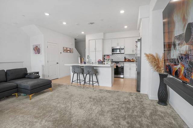 Detail Gallery Image 9 of 28 For 2152 Reed #DRIVE,  San Diego,  CA 92154 - 2 Beds | 2/1 Baths