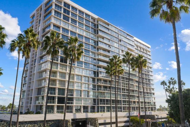 1710 Avenida Del Mundo, Coronado CA: https://media.crmls.org/mediaz/eb0fcd0d-e024-4e58-96a2-0ee7f83f9483.jpg