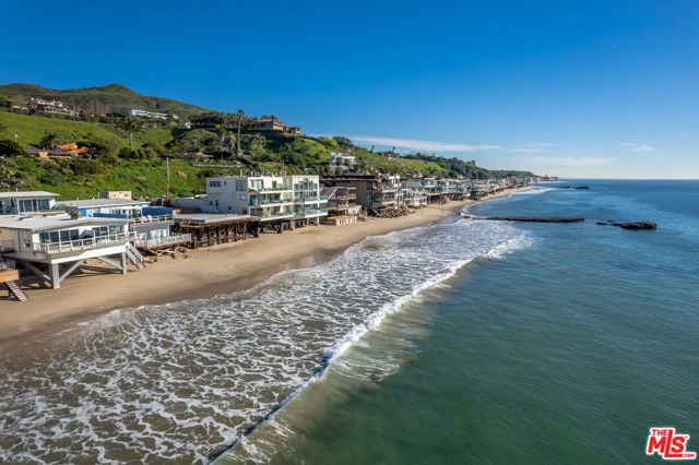 25306 Malibu Road, Malibu CA: https://media.crmls.org/mediaz/eb0ff7b9-77a4-463b-822f-cf64c77ab51c.jpg