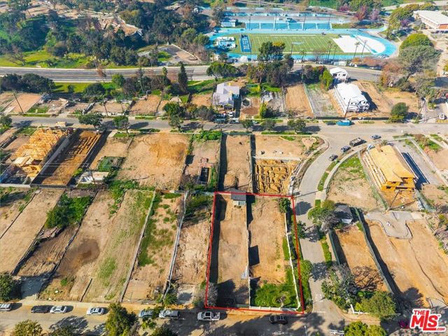 15516 Bowdoin Street, Pacific Palisades CA: https://media.crmls.org/mediaz/eb10647f-a4fc-4f8b-8004-808ef587aa74.jpg