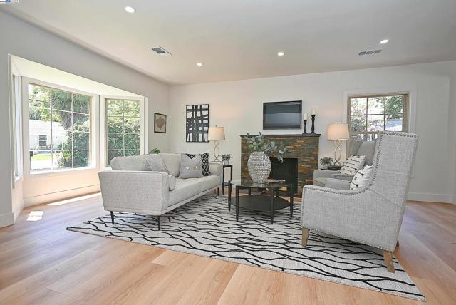 3208 McNutt, Walnut Creek CA: https://media.crmls.org/mediaz/eb10ed87-98a5-4f5f-a339-f12b31e4ec81.jpg