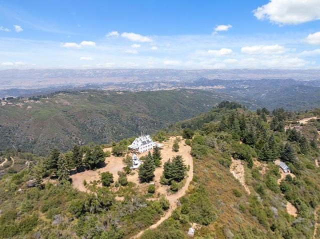 110 Silverline Road, Los Gatos CA: https://media.crmls.org/mediaz/eb113f55-f5f8-40ad-911d-9f2a02ecdc3f.jpg