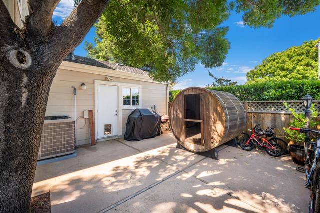 815 Oak Park Drive, Morgan Hill CA: https://media.crmls.org/mediaz/eb118cab-3782-49fb-aa3b-ce73257df1df.jpg