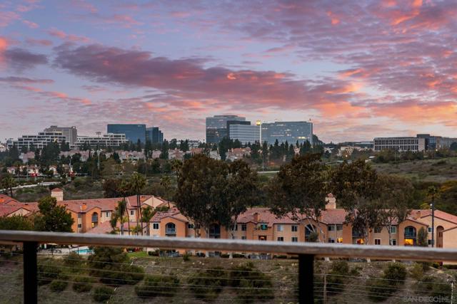 4460 Huggins St, San Diego CA: https://media.crmls.org/mediaz/eb121b95-a914-494a-a6b1-4b872dcd1158.jpg