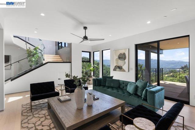 Image 43 of 60 For 2525 Biltmore Dr