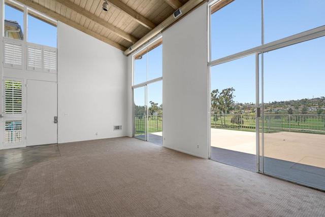 2544 Navarra Rd, Carlsbad CA: https://media.crmls.org/mediaz/eb139e16-7bf9-4690-8930-ada963c3d68d.jpg