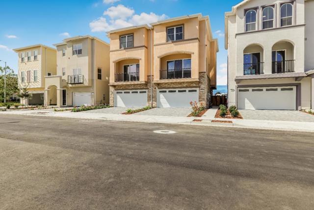 409 San Luis Avenue, Watsonville CA: https://media.crmls.org/mediaz/eb144871-2861-4c74-8036-6f58c7e35ba5.jpg