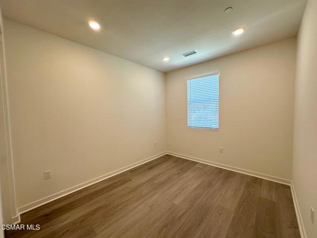 10726 Telegraph Road, Ventura CA: https://media.crmls.org/mediaz/eb14922d-5ab7-4e23-be2c-cf9c384f424f.jpg