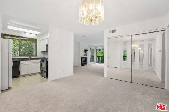 1211 Raintree Circle photo 8