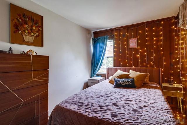 2119 Bacon St, San Diego CA: https://media.crmls.org/mediaz/eb16ec7a-9ffb-441b-a776-802ce5a79675.jpg