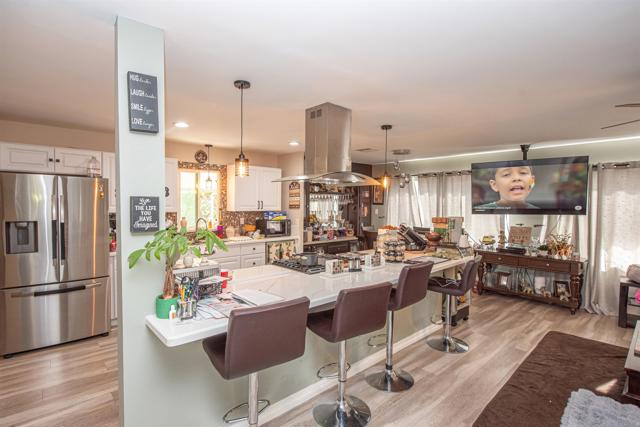 1010 Bobier Dr E, Vista CA: https://media.crmls.org/mediaz/eb17bf62-f93b-41c9-b782-c2f5ac539e58.jpg