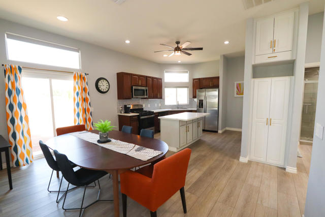 67781 Ocotillo Trail, Desert Hot Springs CA: https://media.crmls.org/mediaz/eb1830d7-397e-4469-8e6e-69d8800e541b.jpg