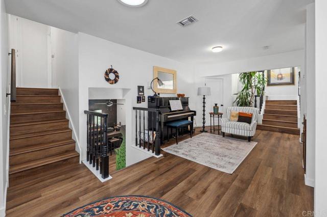 4814 Refugio Avenue, Carlsbad CA: https://media.crmls.org/mediaz/eb19e342-f021-4911-92cd-5b21601a0e41.jpg