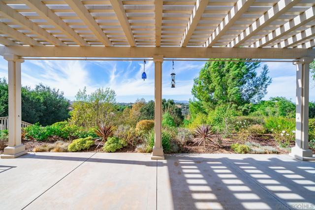 5 Rolling View Lane, Fallbrook, California 92028, 5 Bedrooms Bedrooms, ,5 BathroomsBathrooms,Single Family Residence,For Sale,Rolling View Lane,240024533SD