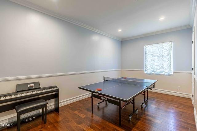 3007 Springbank Court, Bakersfield CA: https://media.crmls.org/mediaz/eb1bd226-f0c5-4dc2-a7a1-25afad4176e9.jpg
