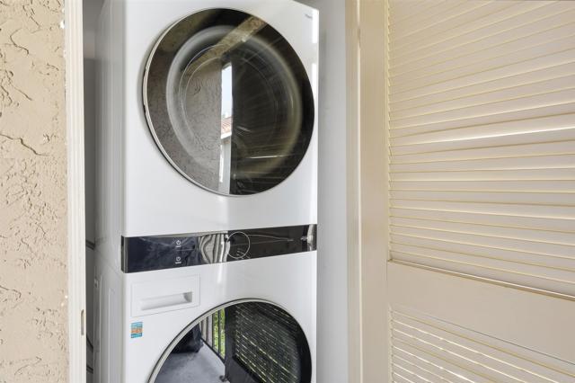 Detail Gallery Image 15 of 19 For 10174 Camino Ruiz, –,  CA 92126 - 1 Beds | 1 Baths