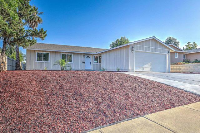 9455 Hornbuckle, Santee CA: https://media.crmls.org/mediaz/eb1ce297-52ce-4d41-8c4c-60f6f88b8d0a.jpg