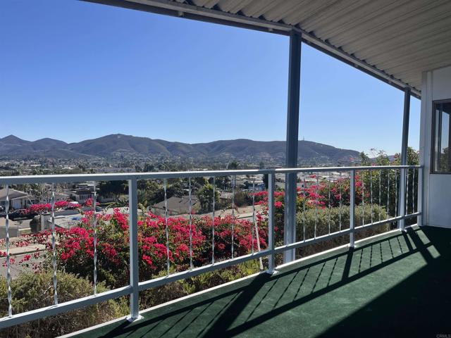 3535 Linda Vista Drive, San Marcos CA: https://media.crmls.org/mediaz/eb1d00d6-96e9-4fd3-a6dd-1372d7e832d1.jpg