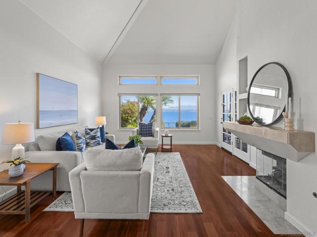 103 Tunapuna Ln, Coronado CA: https://media.crmls.org/mediaz/eb1d2437-c187-4448-9116-56b8ee847dc6.jpg