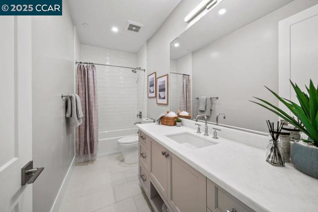 600 Hartz Ave, Danville CA: https://media.crmls.org/mediaz/eb1da371-f222-4dd3-8916-112f55ea582c.jpg