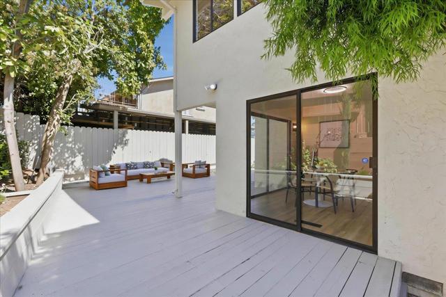 764 Bain Place, Redwood City CA: https://media.crmls.org/mediaz/eb1e2e00-665d-460d-bcae-dc3116940ca5.jpg