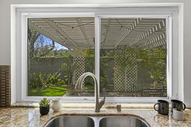 13250 Powers Ct, Poway CA: https://media.crmls.org/mediaz/eb1fecf3-41e4-43a9-ab2a-1b1fdc7ca206.jpg