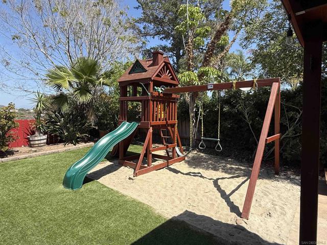 12661 Cijon st, San Diego CA: https://media.crmls.org/mediaz/eb210b3e-dfd5-4218-af1e-e421636fd9a2.jpg