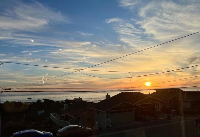 651 Stetson Street, Moss Beach CA: https://media.crmls.org/mediaz/eb21d801-287d-423e-954d-064a22e4c3b7.jpg