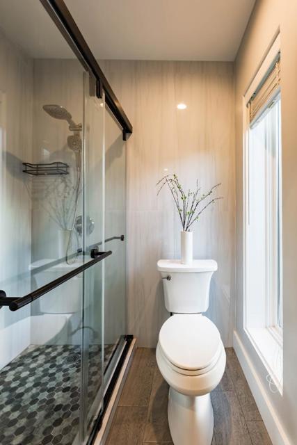 706 N San Antonio Road, Los Altos CA: https://media.crmls.org/mediaz/eb21eb25-7d3f-40b6-b6a1-c2677b423a6e.jpg