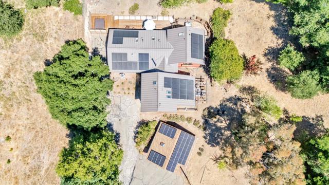 17900 China Grade Road, Boulder Creek CA: https://media.crmls.org/mediaz/eb2257f4-64ce-432d-adc6-2c42ba6f87b9.jpg