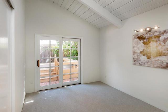 3325 Saint Michael Drive, Palo Alto CA: https://media.crmls.org/mediaz/eb22a435-d8a7-46d8-b398-a9345563936a.jpg