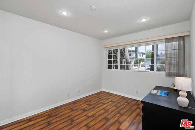 5159 Sophia Avenue, Encino CA: https://media.crmls.org/mediaz/eb23dd72-92c9-4263-9411-fe5eb9d8943a.jpg