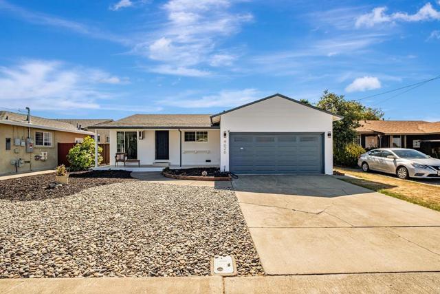 4626 Alhambra Drive, Fremont CA: https://media.crmls.org/mediaz/eb23eb83-9d96-404c-9d31-aa4410effead.jpg