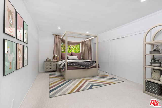 374 Homewood Road, Los Angeles CA: https://media.crmls.org/mediaz/eb246dcd-c6f2-4096-994e-22ea9609c3ab.jpg