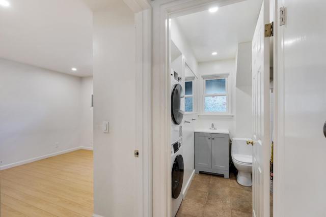390 36th Avenue, Santa Cruz CA: https://media.crmls.org/mediaz/eb2490e3-6b0c-4f05-b97c-b695e5d3e8c5.jpg