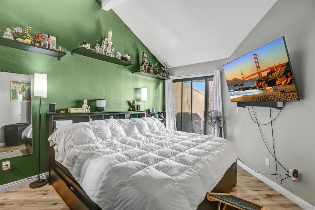 MLS #250037589SD image #10