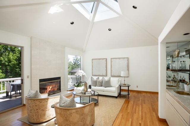 699 Manresa Lane, Los Altos CA: https://media.crmls.org/mediaz/eb2580c6-cc91-4bcc-826d-e873b5e3ee20.jpg