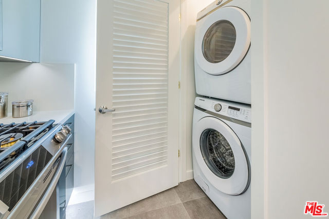 214 S Westmoreland Avenue, Los Angeles CA: https://media.crmls.org/mediaz/eb266e5a-a83e-47db-8d82-5c2c8489d0fa.jpg